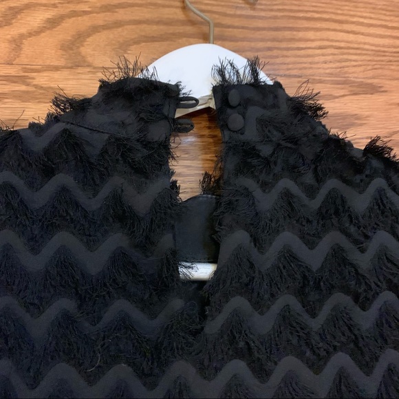 Women’s fringe crop blouse size xs black - Picture 3 of 3